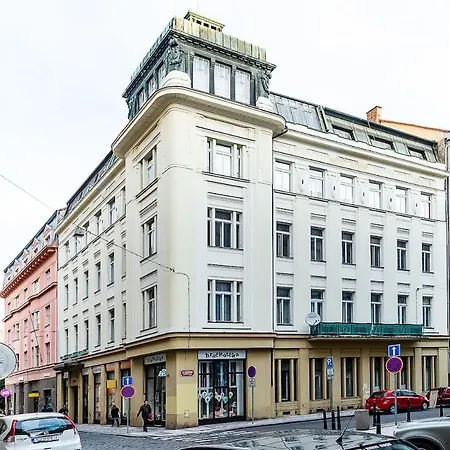 Designer Prag
